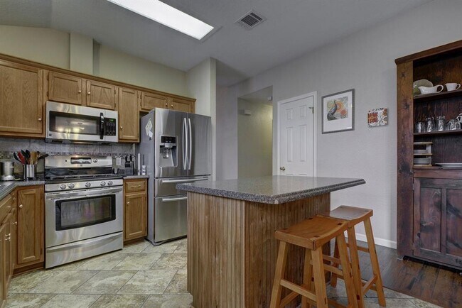 Building Photo - 2949 Lagerway Cove