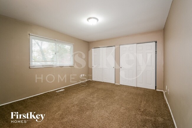 Foto del edificio - 844 Townhouse Ln