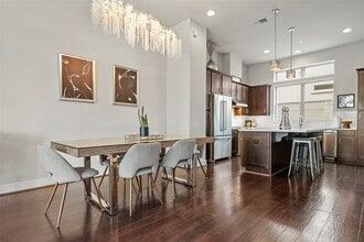 Building Photo - 4413 Eli St