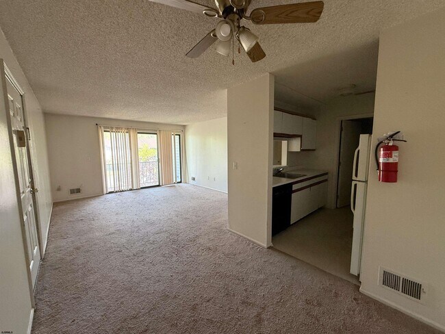 Foto del edificio - 81 Colonial Ct