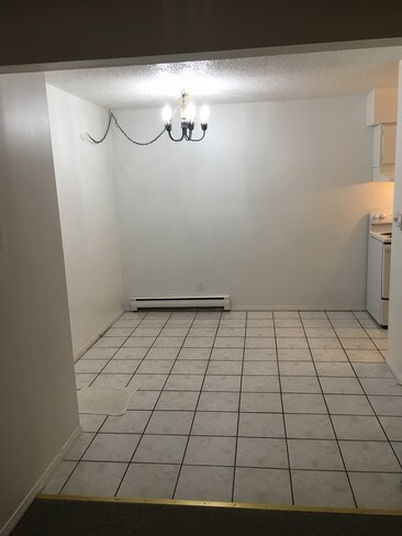 Dining room - 3111 W Heritage Dr