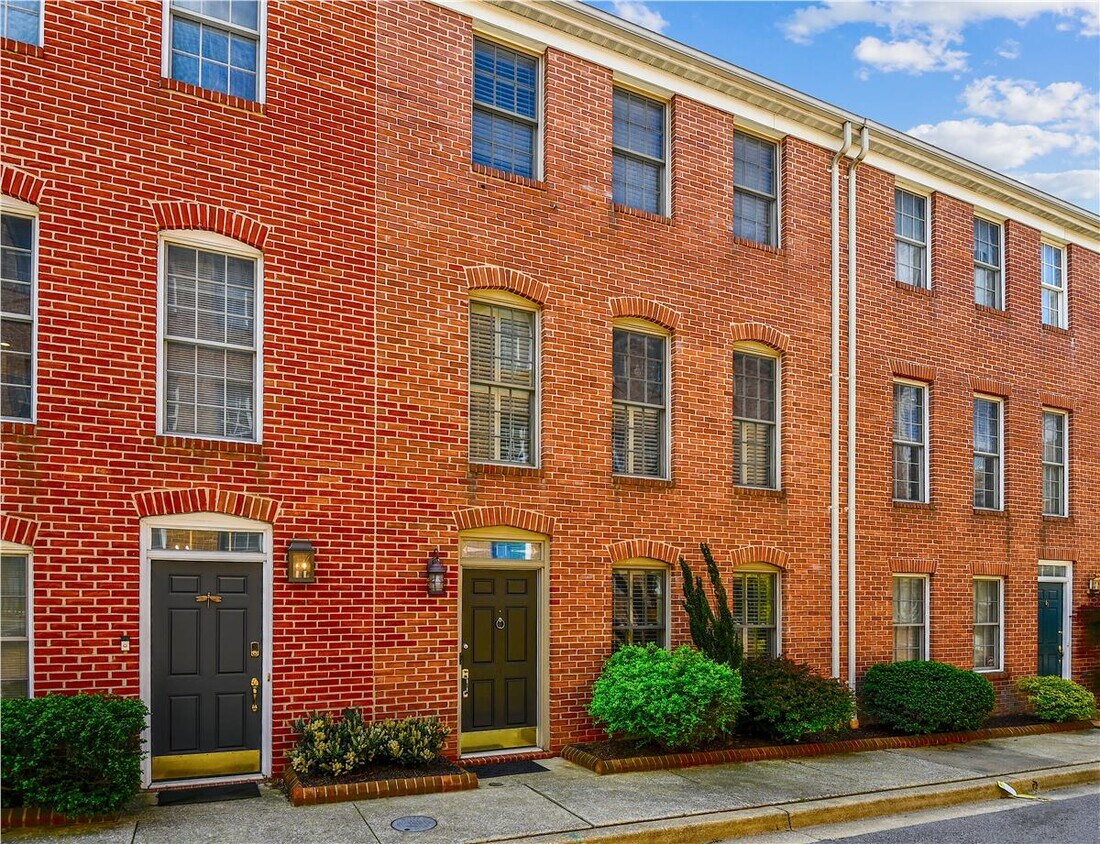 11 W Churchill St, Baltimore, MD 21230 Townhome Rentals in Baltimore