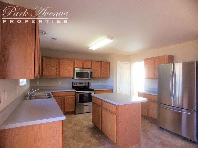 Building Photo - 122 Brandi Dr