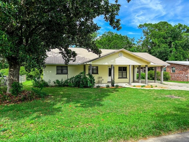 Building Photo - 121 Westcott Cir