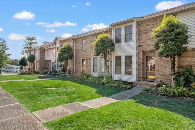Foto del edificio - 2 Bedroom Condo For Rent Near Memorial Drive!