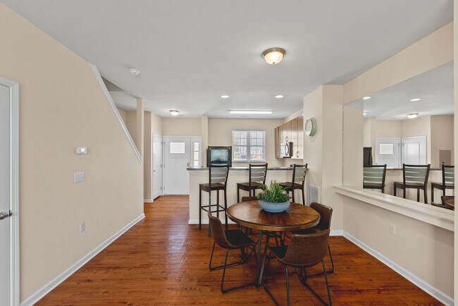 Foto del edificio - 1600 Wards Ferry Rd
