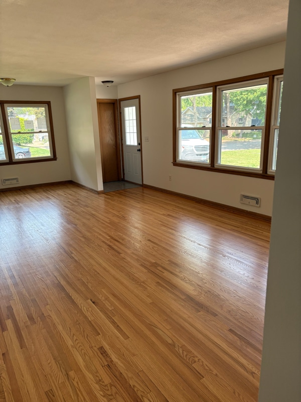 Foto del edificio - 1764 Pleasant St