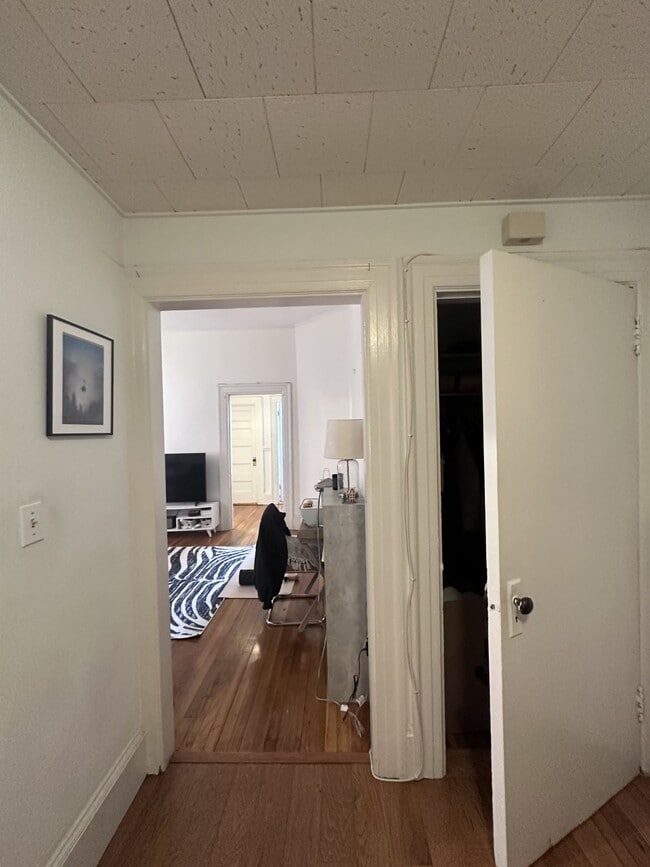 Building Photo - 386 Commonwealth Avenue