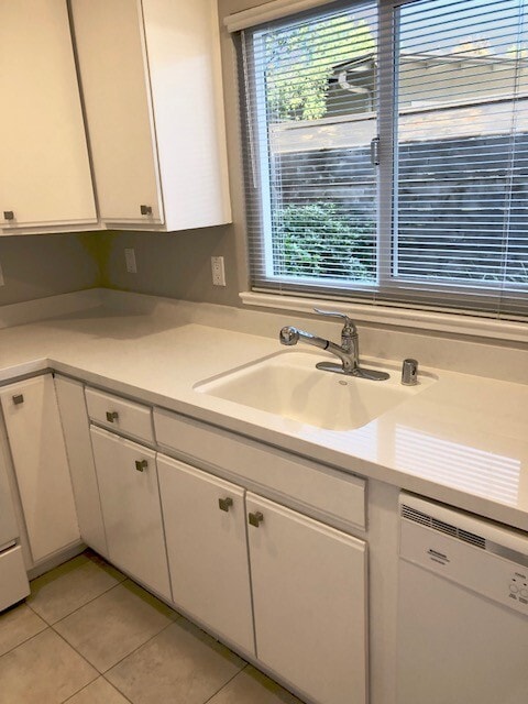 Interior Photo - Noel Court Apartments