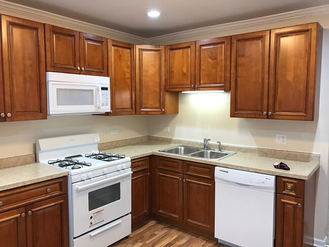 Building Photo - 7723 Woodward Ave