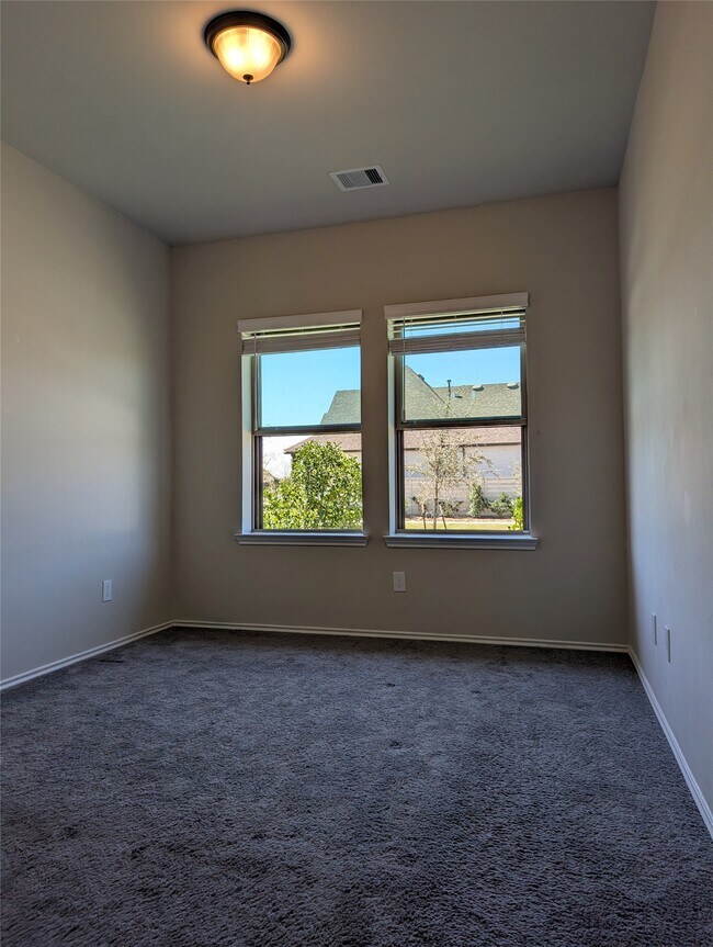 Foto del edificio - 4431 Stone Ridge Ln