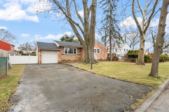 Building Photo - 929 Heaton Pl