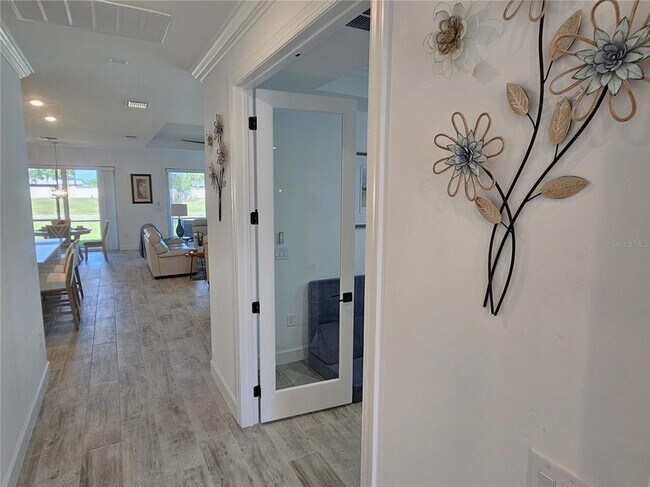 Foto del edificio - 17925 Nadine Pl