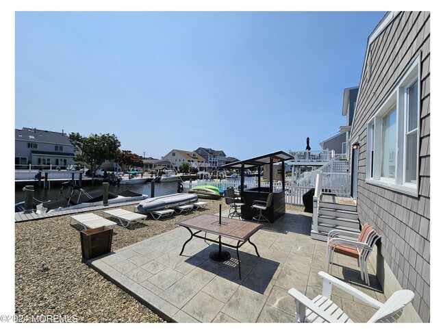 Building Photo - 53 E Coral Dr