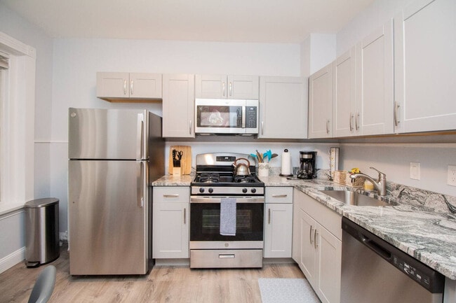 Foto del edificio - 636 Washington St