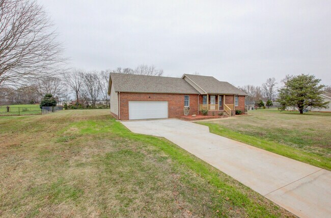 Building Photo - 2481 Clarksville Rd