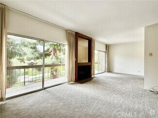 Building Photo - 440 Veteran Ave