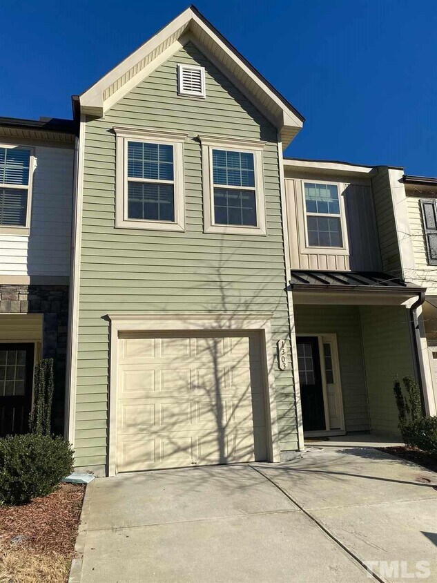 Primary Photo - 1303 Garden Stone Dr
