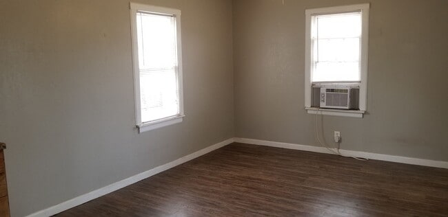 Foto del edificio - 2421 22nd St