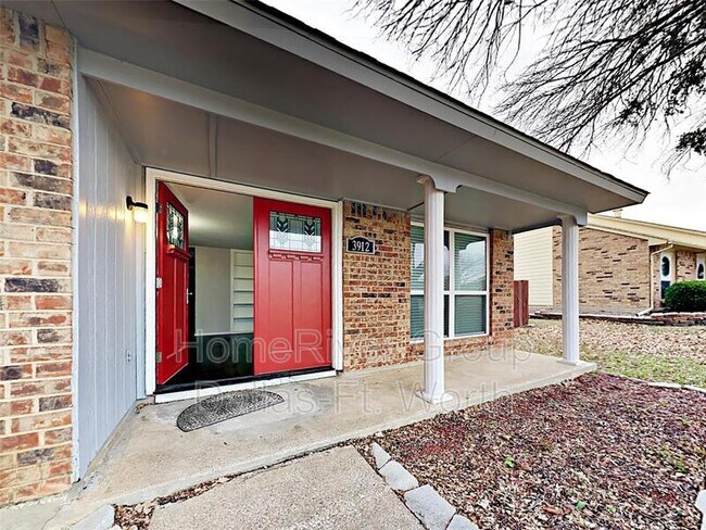 Building Photo - 3912 Churchill Dr