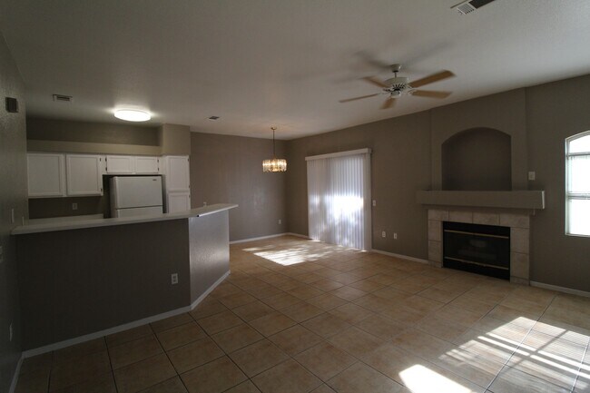Building Photo - No Showings Until 7/20/2024