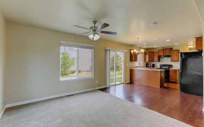 Foto del edificio - 3832 Sierra Glen Pl