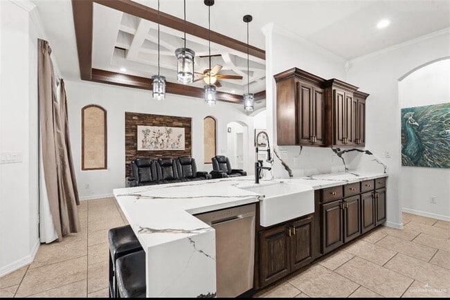 Foto del edificio - 21 N Loretta Lynn Dr