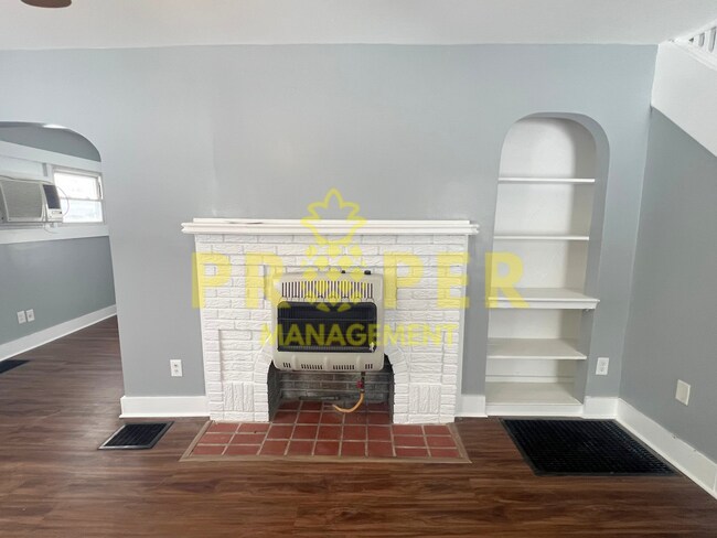 Foto del edificio - 2 bedrooms 1 bathroom house