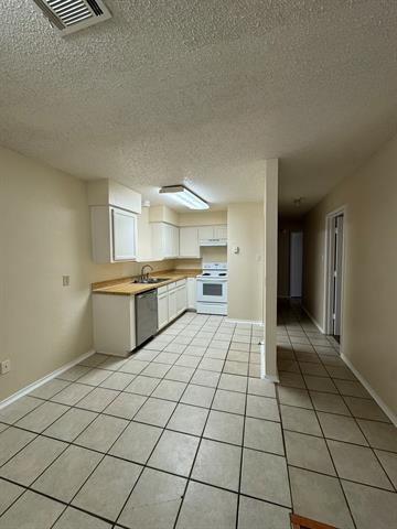 Foto del edificio - 7004 Lincoln Dr