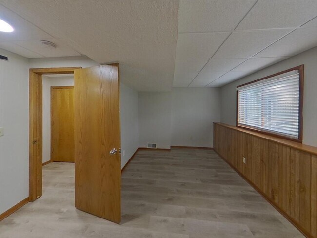 Foto del edificio - 512 Green Ave SE