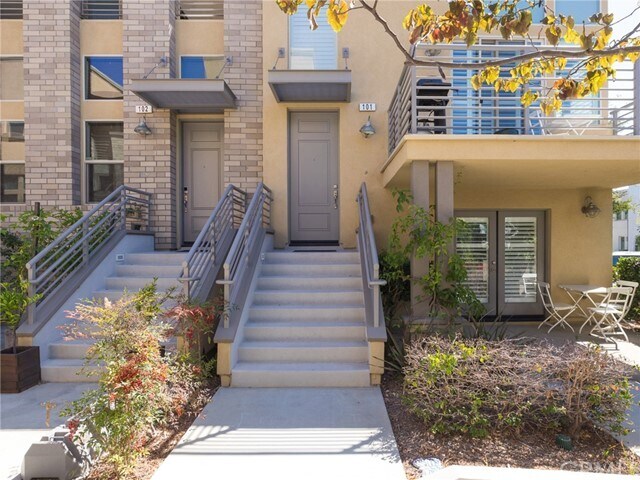 Building Photo - 5315 Pacific Terrace
