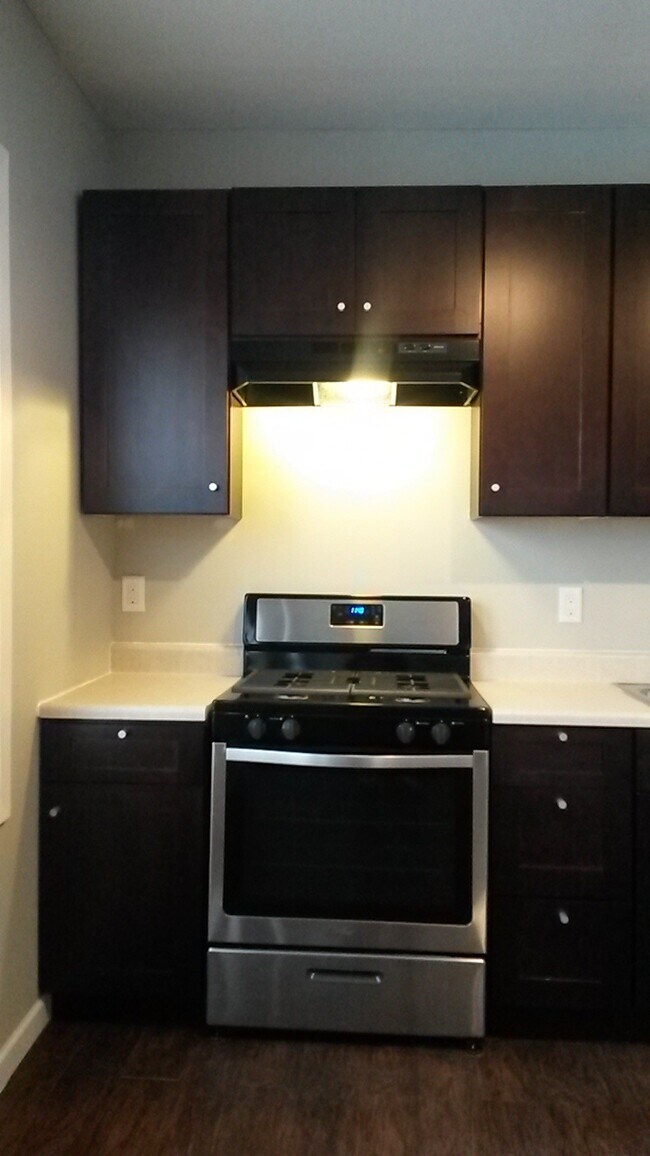 Foto del edificio - 424-426 Leslie St