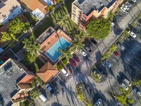 International Club Apartments