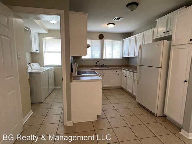 Building Photo - 3 br, 1 bath House - 2329 S Roosevelt St