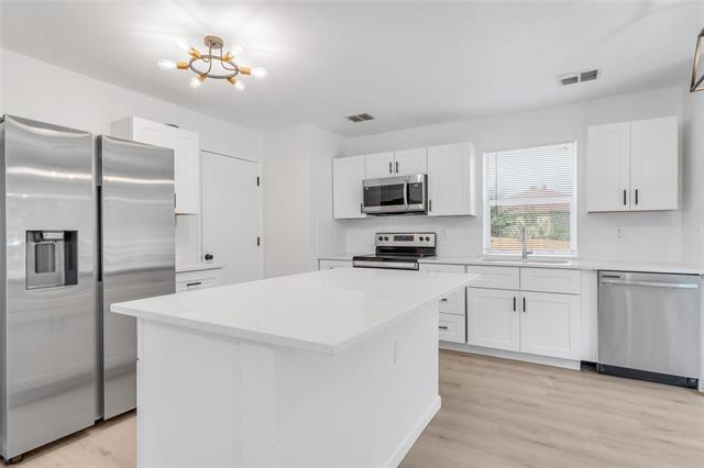 Foto del edificio - 1316 Greenleaf Ct