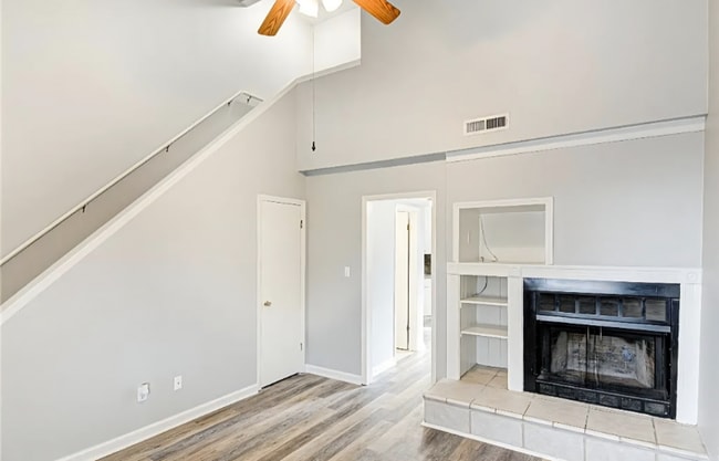 Building Photo - 561 Brookside Ct