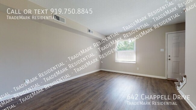 Foto del edificio - 642 Chappell Dr