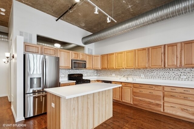 Foto del edificio - 849 N Franklin St