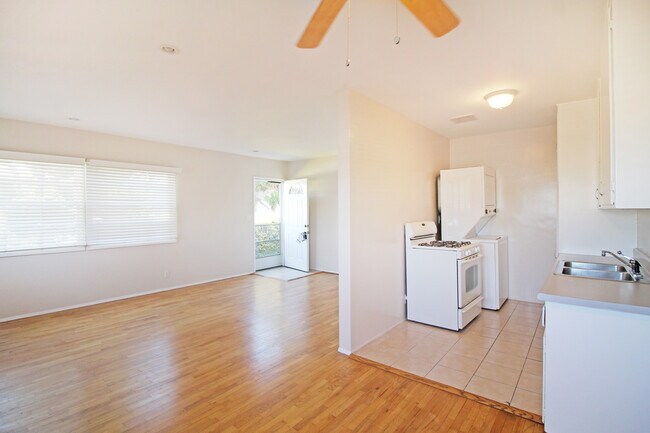 Foto del edificio - 1426 Manhattan Beach Blvd