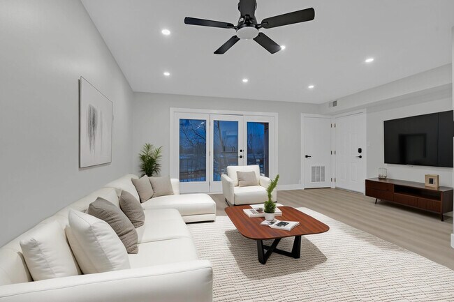 Foto del edificio - 10347 Dearlove Rd