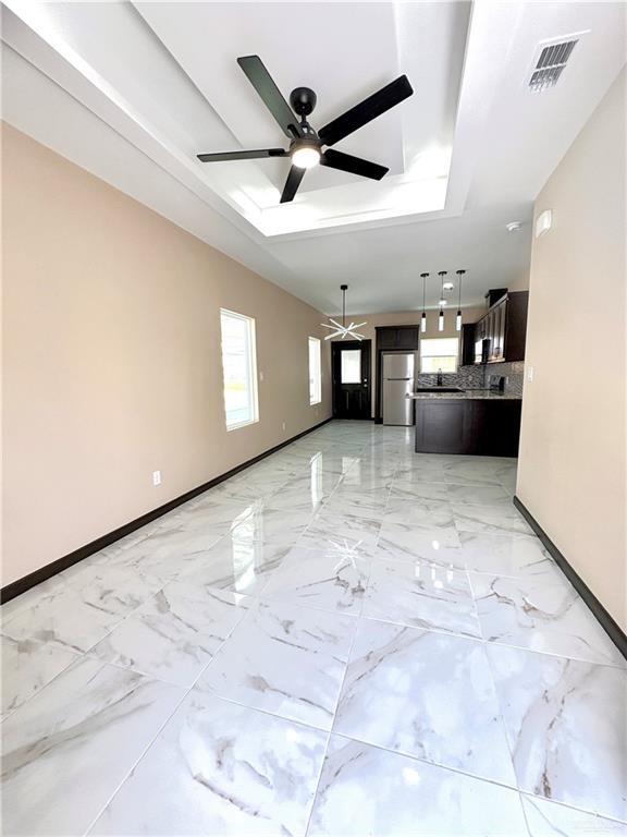 Foto del edificio - 900 N Blair Ave