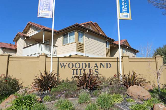 Foto del edificio - Woodland Hills