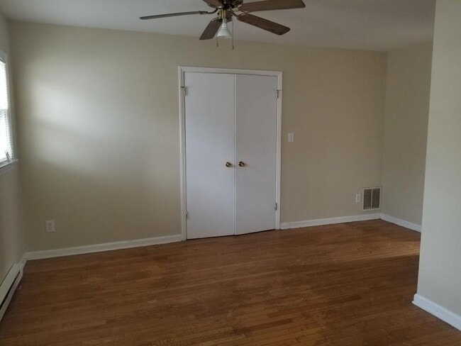 Building Photo - 3 Bedroom Ranch 2 Bath