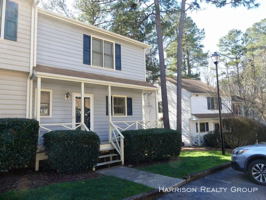 Foto principal - 6528 Thetford Ct