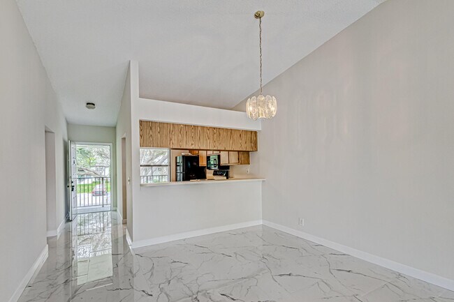 Foto del edificio - 601 Sabal Ridge Cir