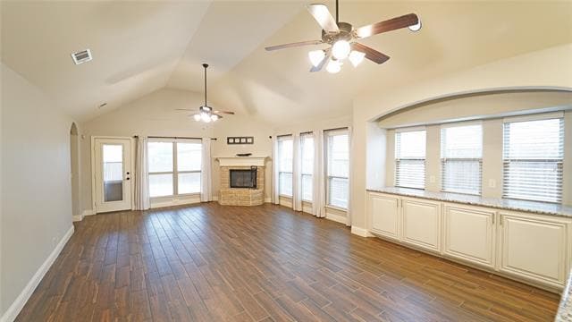 Foto del edificio - 729 Paintbrush Ct