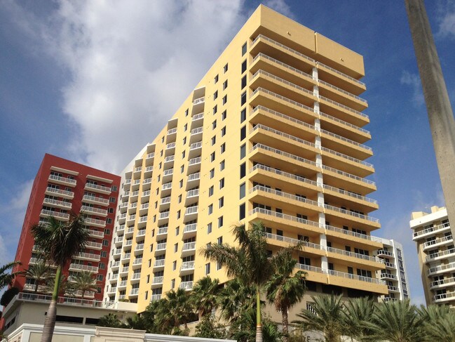 Foto del edificio - 1551 N Flagler Dr