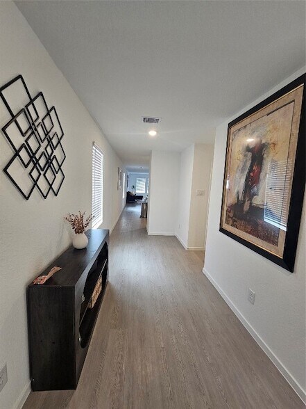 Foto del edificio - 28751 Texas Plns Dr