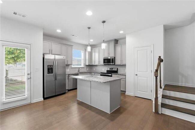 Building Photo - 2392 Belmont Pl