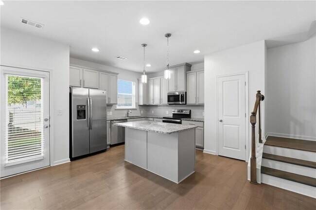Foto del edificio - 2392 Belmont Pl